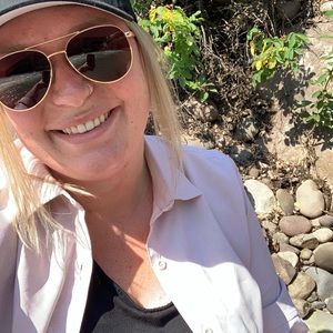 Meet your Posher, Briana